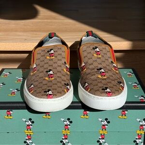 Men’s Size 9 US GUCCI x Disney Mickey Mouse Slip-on + Box +Dustbags